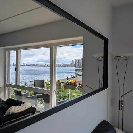 Med Udsigt Til Limfjorden Appartement Aalborg