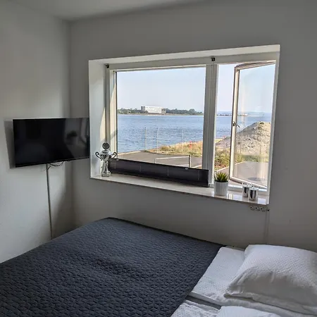 Appartement Med Udsigt Til Limfjorden Aalborg